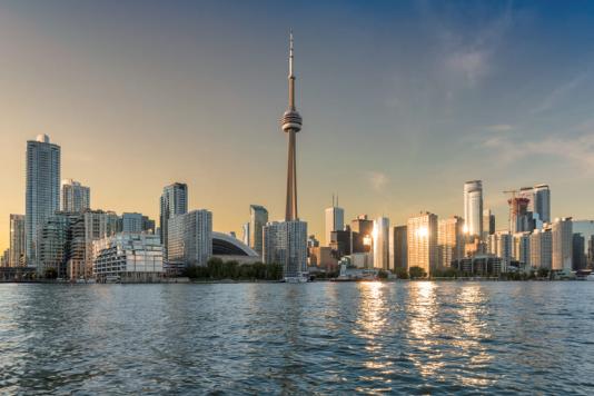 A view of Toronto's skyline including the CN tower